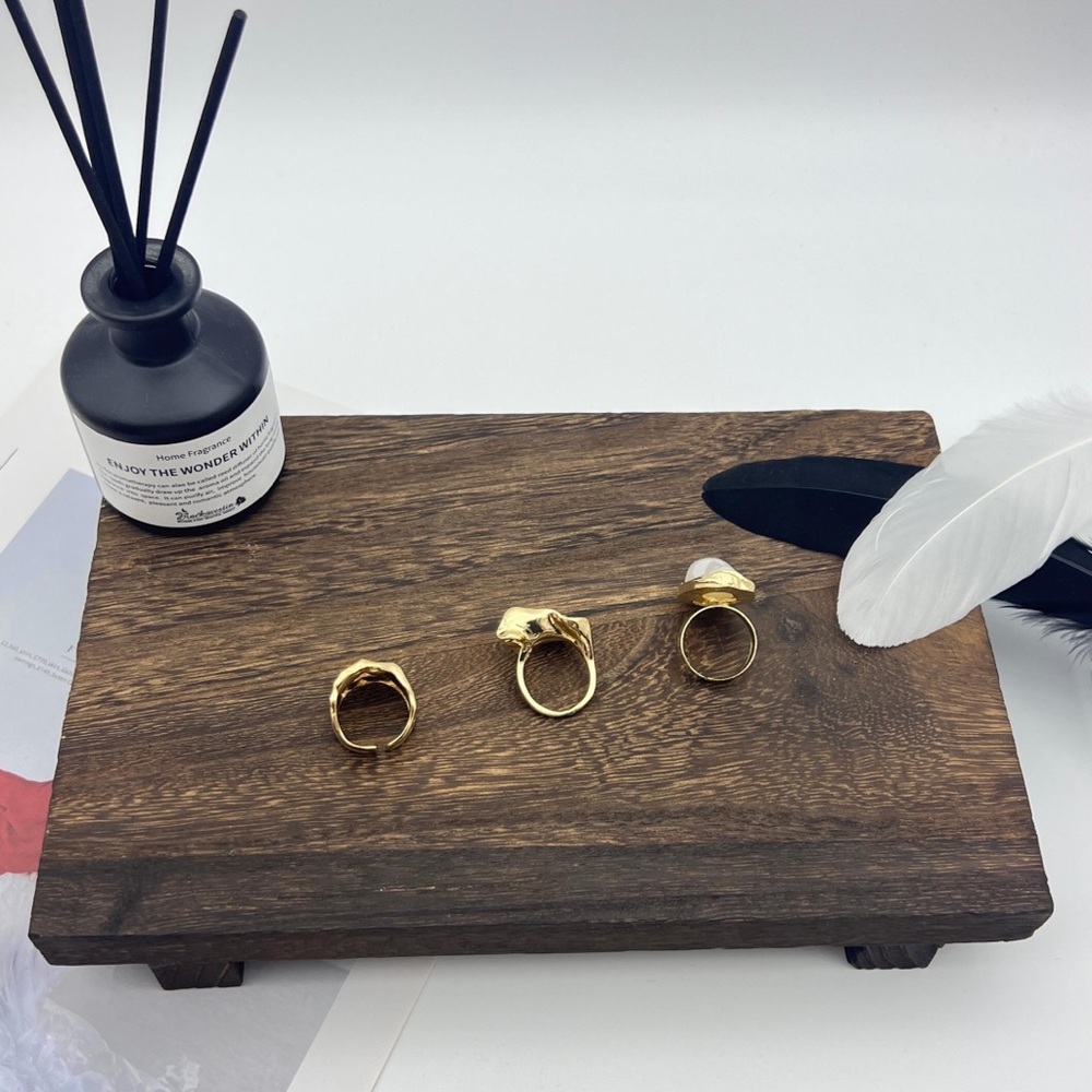 Elegant Gold and Pearl Ring Set - Picture 5 of 8